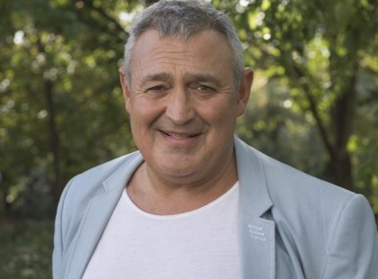 „Hitelbe ettünk, hitelbe ittunk, hitelbe vásároltunk” – Majdnem az utcára került karrierje hajnalán Gesztesi Károly - Frissen végzett színészként Gesztesi Károlynak sokat kellett nélkülöznie első feleségével