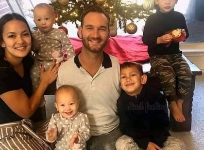 BOLDOG NAGY CSALÁD! GRATULÁLJUNK NEKIK SOK SZÍVECSKÉVEL <3 <3