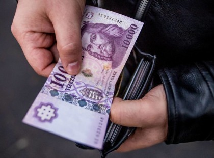 250 ezres nettó fizetés jön hamarosan Magyarországon! Százezreknek fog 379 ezres bruttóra emelkedni a fizetésük! Mutatjuk a legfontosabb részleteket