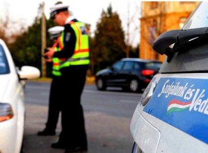 Hihetetlen fordulatot vett egy igazoltatás Balatonbogláron, a rendőrök is sírtak! Mindent láttam…..