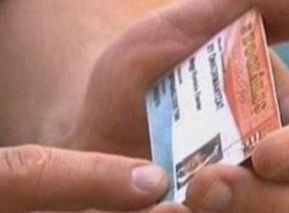 Igényelje EZT A KÁRTYÁT, minél előbb és HAVI 10 ezerért kap ajándékba tejet, tejterméket, kenyeret, cukrot, lisztet, rizst, olajat, burgonyát, almát, húst, felvágottat!