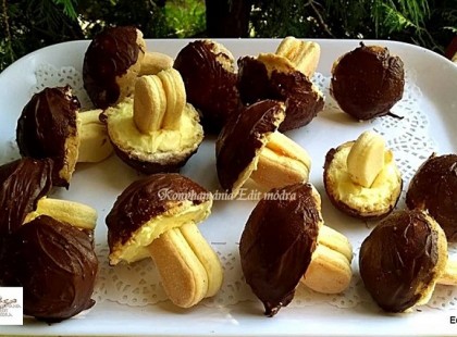 Vargánya gomba, egy ínycsiklandóan finom sütés nélküli édesség!Mutatunk egy receptet, ami nagyon egyszerű, de mégis fenségesen finom!