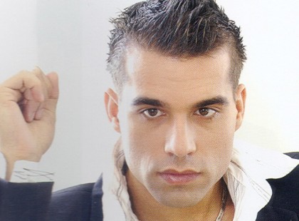 Emlékszel VV Leóra? A Való Világ szívdöglesztően jóképű pasija már 42 éves és úgy megváltozott, hogy felismerhetetlen! Neked melyik Leo teszik jobban?