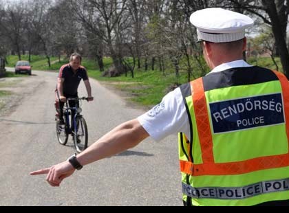 Jön a kötelező bringás jogsi: Idén nyáron már kötelező lesz a jogosítvány a bicikliseknek!!! MEGVAN A DÁTUM IS >>>