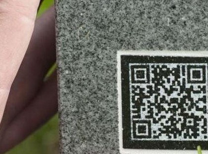 Elképesztő ÚJDONSÁG hódít a magyar temetőkben! Ilyet még biztosan nem láttál!