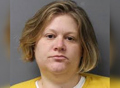 Kifejezéstelen arccal hallgatta az ítéletet a nő, miközben még a bíró is nyelte a könnyeit. Ezt tette a nő