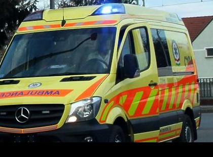 Koronavírus gyanújával vittek kórházba egy gyömrői nőt - küldjünk neki sok szívecskét hogy minél hamarabb meggyógyuljon . <3 Ez vár most a beteg nőre :