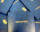 Fantasztikus!!!! 244 OKJ tanfolyam indul INGYEN, 100%-ban állami támogatással !!! Bárki jelentkezhet rá, nem függ sem életkortól, sem jövedelemtől!!!!! Ha ezekre a képzésekre jelentkezel, akkor még HAVI 50 EZER FORINTOT IS KAPSZ minden hónapban!!! >>>