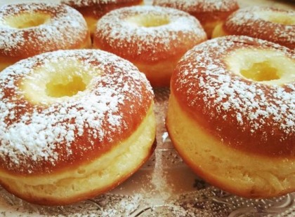 Így lesz káprázatos, szalagos a fánk! Sokszor megsütöm, nem csak Farsang idején!