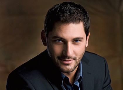 Árpa Attila nagy felajánlást tett az öregeknek. Komoly, amit bevállalt ebben a nehéz időszakban.Küldjünk neki sok szívecskét <3