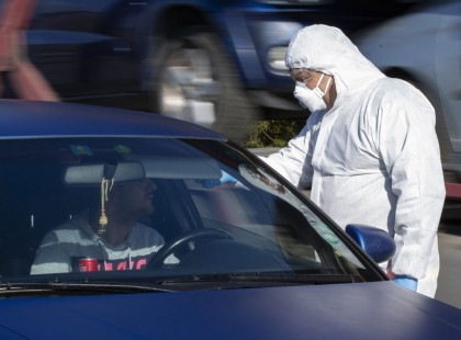 Csehország vesztegzár alatt, se ki se be, 1 hónapig