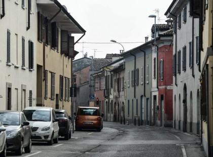 Most érkezett! Drasztikus korlátozások: lakhelyelhagyási tilalom és szinte teljes boltzár…