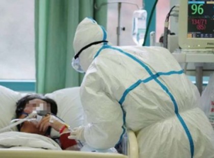 Drámai döntés? A 60 év feletti koronavírusos betegeket már nem kapcsolják lélegeztetőgépre