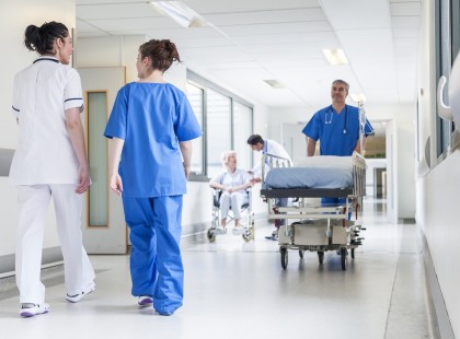 Kiszámolták, meddig tart a koronavírus járvány! ITT a dátum :