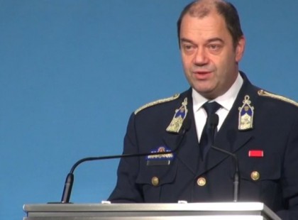 Sokan támogatják a kijárási tilalom bevezetését, és indokoltnak tartják az idősek kötelező karanténját is.Lakatos TIBOR bejelentette :ekkor meghozzuk ezeket az intézkedéseket - – reagált Lakatos Tibor újságírói kérdésre.