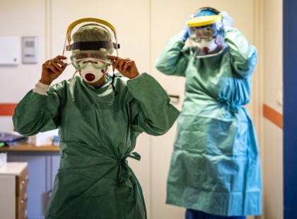 Fejenként 1 millió forintot adnak az MSZP képviselői a járvány elleni védekezésre