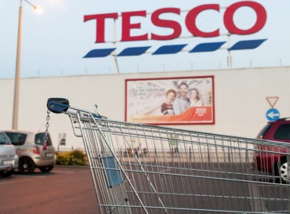 PIROSBETŰS figyelmeztetés – HOLNAPTÓL nagyon durva és kőkemény változás JÖN minden TESCO üzletben! Ha holnaptól náluk akarsz vásárolni, akkor erről tudj, mielőtt elindulsz! >>>
