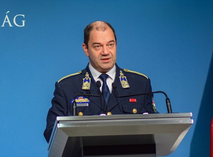 Kőkemény szigor jöhet !.Polgármester: Teljes kijárási tilalom jöhet a 65 év felettieknek Kecskeméten