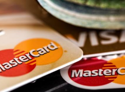 10 perce jött a hír!! TÖBB SZÁZEZER magyar kap nem várt pénzt a BANKSZÁMLÁJÁRA!!! Sokan 200 ezer forint körüli összegrA számíthatnak!