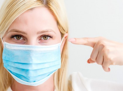 SÚLYOS TÉVEDÉS! Lakossági figyelmeztetést adtak ki! A WHO nyomatékosan felhívja a lakosság figyelmét, hogy NAGYON VESZÉLYESEK lehetnek ezek a tévedések a koronavírussal kapcsolatban! >