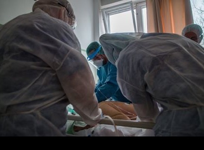 Leköptek egy idősotthonban dolgozót!