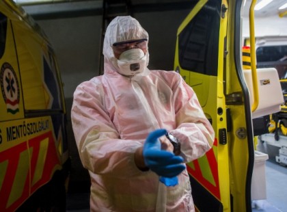 ÉLETBEVÁGÓ! 6 ÚJ TÜNETTEL bővült a koronavírus tünetek LISTÁJA! Ha bármelyiket tapasztalod, akkor lehet, hogy koronavírus fertőzést kaptál! >>>