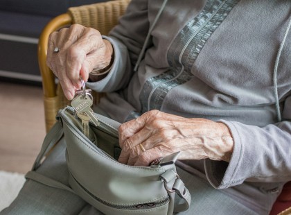 Örüljünk annak, hogy van édesanyánk, becsüljük meg, mert ő a gyermekeiért él.Most elmesélek egy történetet