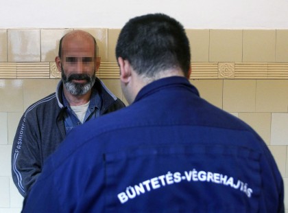 Még halála után is bántalmazta édesapját Sz. Péter. Elmegyógyító intézetbe került megfigyelésre