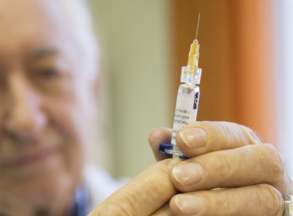 Kötelezővé is tehetik a koronavírus-elleni oltást