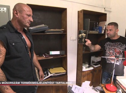 Emlékeztek Czibók Lászlóra (ÉNB Miki) - Nagyon rossz dolog történt vele - Aki tud segítsen!! Imádkozunk érted Laci ! Küldjünk neki sok szívecskét ,hogy minél hamarabb meggyógyuljon ! <3v