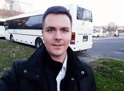 A hős magyar buszsofőr megállt az ut szélén álló házaspárhoz. A férj épp szívinfarktust kapott