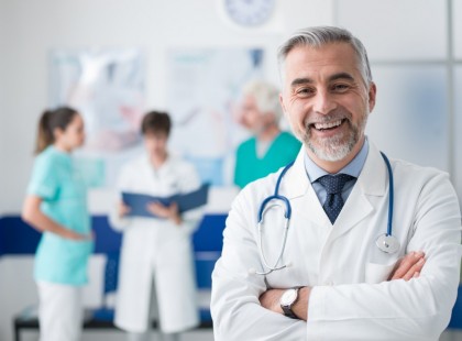 A 16 éves lány terhes lett, de az anya szerint ez lehetetlen. Az orvos válasza egész napra felvidított