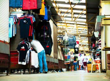 ITT POTOM pénzért bármit megvehetsz!! DÖBBENETESEN OLCSÓ, Filléres piac szuper, minőségi áruval!EZ Mindenkinek megéri! Minden van jó áron!Jó minőségű ruha, cipő, háztartási eszközök, fehérnemű, sportcucc -minden, amit el tudsz képzelni és szinte fillérekért!!!! Árak, nyitvatartás, megközelítés és más tudnivalók!