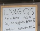 Balatonon ettünk tegnap, és ennyibe került ez a kis szál kolbász. Azt hittem, hogy álmodok!