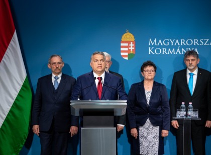 EZEK AZ ÚJ SZABÁLYOK A KORONAVÍRUS MIATT! Sok mindent rosszul tudtunk eddig a koronavírusról! EZEK AZ ÚJ SZABÁLYOK >>>