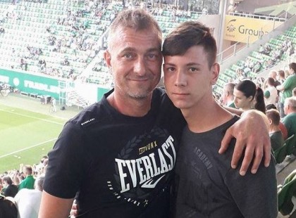 Szerdán lesz a temetése a 17 éves érdi focistának, aki házibuli közben kizuhant egy budapesti társasház ablakán – Ezt kérik a gyászoló szülők