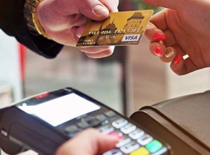 SÚLYOS VÁLTOZÁS a magyar nagybanknál! ÜGYFELEK FIGYELEM!! KEDDTŐL, azaz JÚNIUS 16-tól MÁR CSAK ÍGY FOG TUDNI FIZETNI a BANKKÁRTYÁJÁVAL!! >>>>