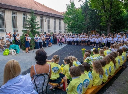 Nagyon BEDURVUL A HELYEZ! ÍGY Változik meg a tanítás az ISKOLÁKBAN!2020. szeptembertől NAGYON SÚLYOS VÁLTOZÁS JÖN A magyar iskolákban