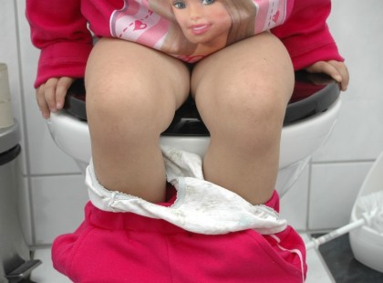 Éttermi mosdóban erőszakolt meg egy 6 éves kislányt a férfi – Ömlött a vér, nem tette zsebre, amit ezután kapott