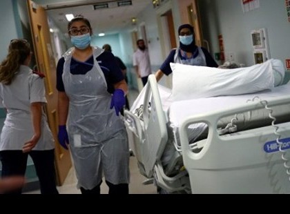 Rekordszámú fertőzöttet regisztráltak a szomszédban!Még nincs vége. Sajnos sokan nem vették komolyan.