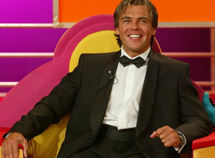 Emlékszel még a vadítóan sármos Lacira, a Való Világ 2 győztesére?Döbbenetes állása van és ahogy kinéz….