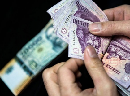 EZ JÖTT AZ önkormányzati segély helyett! Így igényelhetsz támogatást REZSIRE, ÁPOLÁSRA, GYÓGYSZERRE, TARTOZÁSRA, VÁRANDÓSSÁG ESETÉN 2020-ban!