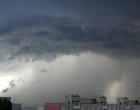 RIASZTÁS!Pár órán 90 km/órás szélrohamokkal, 2 cm-es JÉGGEL, cikázó villámokkal CSAP LE A VIHAR! DE LESZ, AHOL A HŐSÉG LESZ ELVISELHETETLEN!EZEKRE A MEGYÉKRE MÁR KIADTÁK A RIASZTÁST>>>>> >>>>