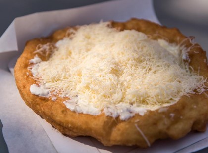 A nyár egyik legnagyobb dobása! Így készül az isteni finom kefires lángos <3 <3