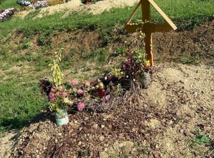 Ma Gesztesi Károly nyughelyénél jártunk.. Áldatlan állapotok uralkodnak, helyszíni képek