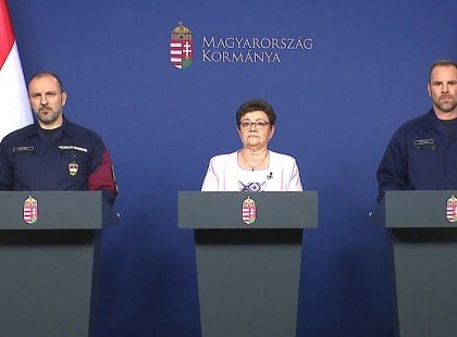 NAPOKON belül ÚJ, szigorú korlátozások JÖHETNEK! MA jelentette be Gulyás Gergely! ERRE készülj fel – napokon belül életbe léphetnek a következő JÁRVÁNYÜGYI SZIGORÍTÁSOK! > Posted on július 9, 2020 by payron	Leave a comment