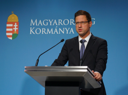 Ismét SÚLYOS korlátozásokat vezet be a kormány, visszatér a karantén! ÍME AZ ÚJ SZABÁLYOK >>>>>>> A cikk a hozzászólásoknál olvasható!