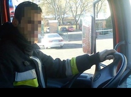 Dénes vesztette életét, egy BMW-s száguldozó miatt, aki cserben hagyta őt! Nyugodjon békében!