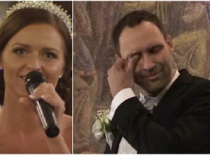 Az apa készen állt, hogy a menyasszonyt az oltár elé kísérje. Aztán felemeli a karját, és mindenkit megdöbbentett