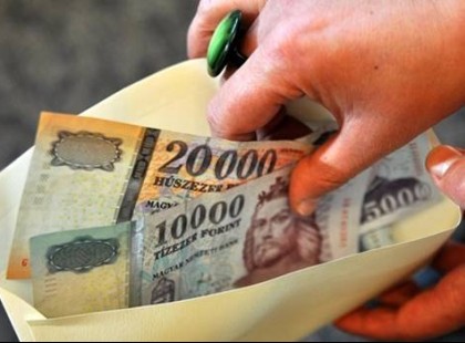 HÖLGYEK! EZZEL A törvénymódosítással 90 ezer forint jár NEKTEK, több százezer magyar nőnek! ITT A LISTA – ők kapják meg az új pénzt : >>>>